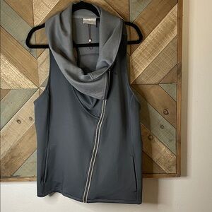 NWOT Calia Limited Edition Scuba Full Zip Vest Asymmetrical, size XL